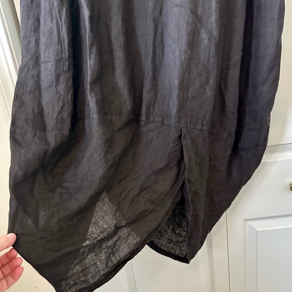 Elegant Black Women's Dress - Picture 5 of 13